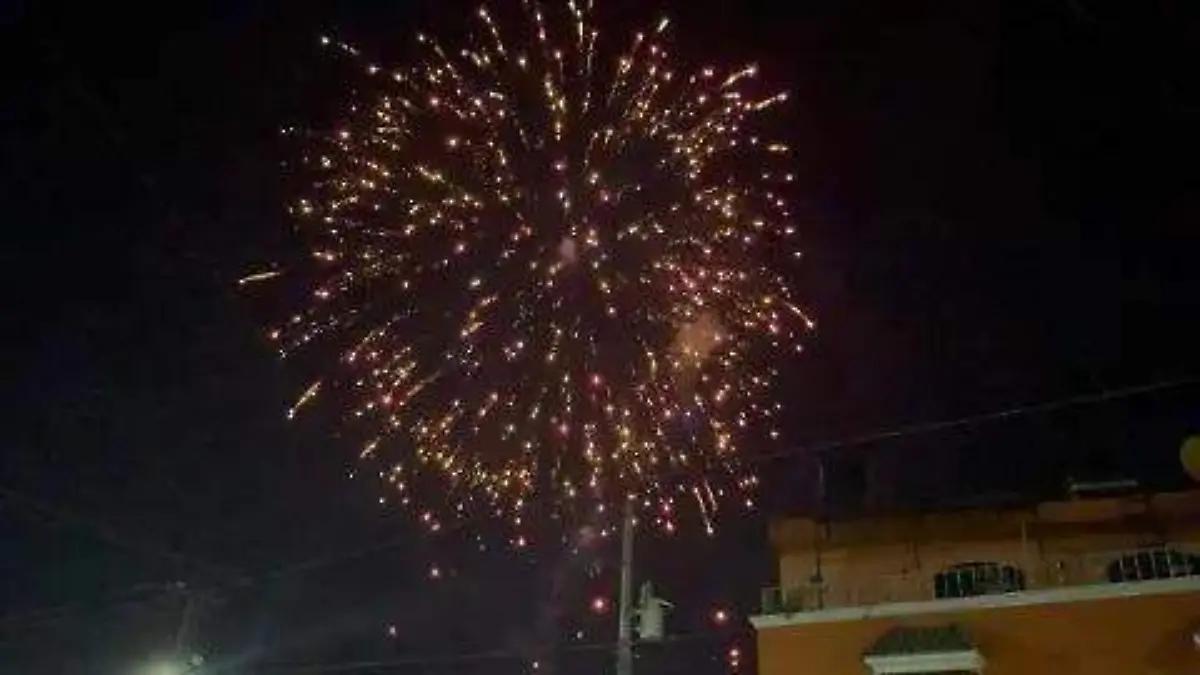 Tetitzintla, Coapan y la cabecera de Tehuacán usan pirotecnia pese a prohibición