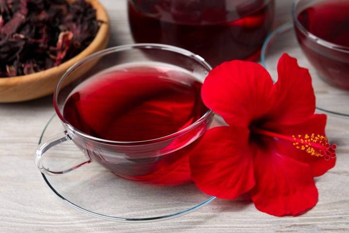 What Drinking Hibiscus Tea Regularly Does for Heart and Digestive Health