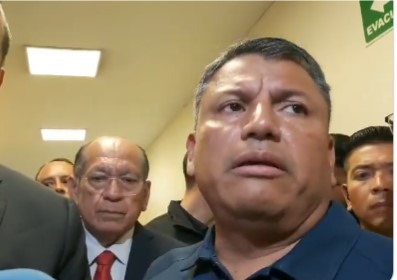 El secretario de Seguridad de Amozoc, se encuentra grave, después de ser atacado a balazos, informó el titular de la SSP