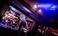 Comerciantes piden hacer públicas las tarifas para negocios que reproducen música grabada o en vivo; buscan evitar extorsiones