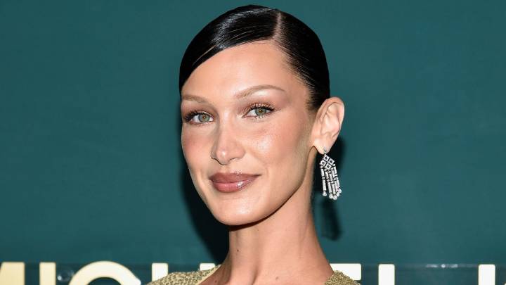 Bella Hadid seemingly shares photos from hospital bed