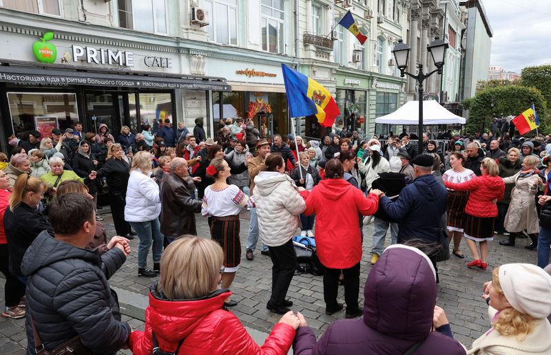 Moldova's pro-EU party has 40% of votes with 28% of votes counted