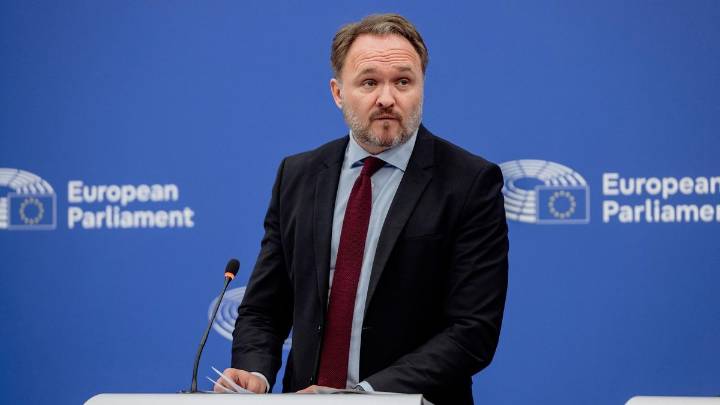 Bruselas propone prohibir las importaciones de gas ruso de aquí a 2027