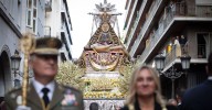 Granada entera se postró ante su Madre de Amores, la Virgen de las Angustias