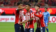 ¡Mejor ni hubieran jugado! Chivas desperdicia penal y no puede contra Tigres en casa