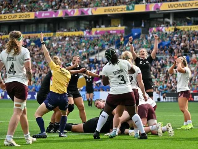 Sorensen-McGee hat-trick as World Cup holders New Zealand thump Ireland