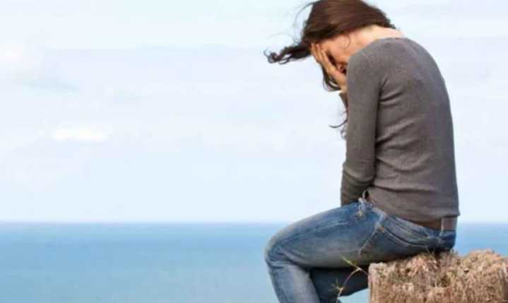 Un estudio global vincula la soledad con mayor dolor físico y deterioro de la salud mental