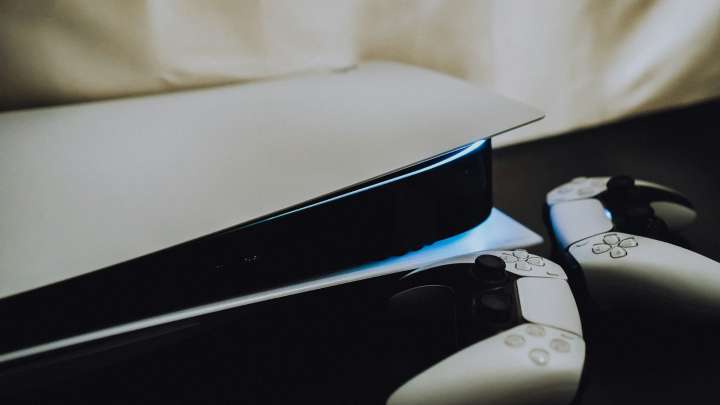 PlayStation Network Crashes: Thousands of Gamers Struggle as Servers Go Down