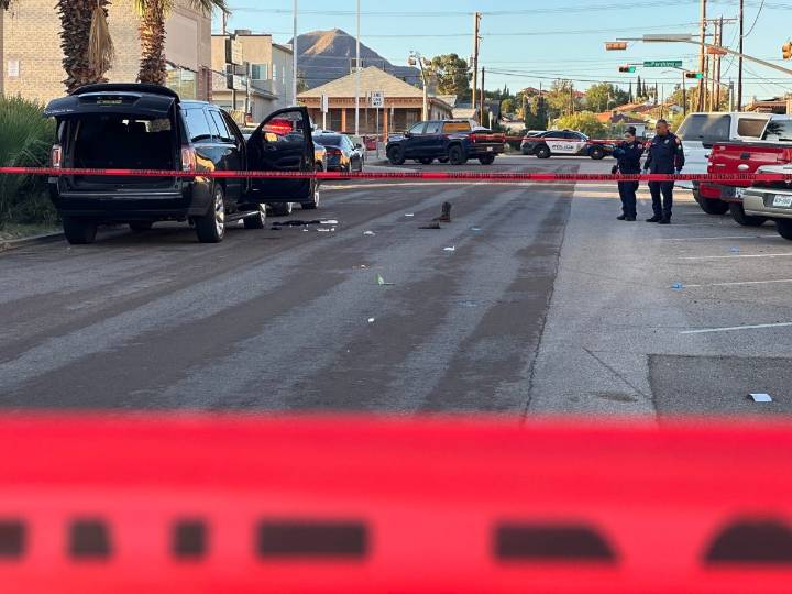 Tiroteo frente a comandancia en Raynor deja tres muertos y un hombre herido de gravedad