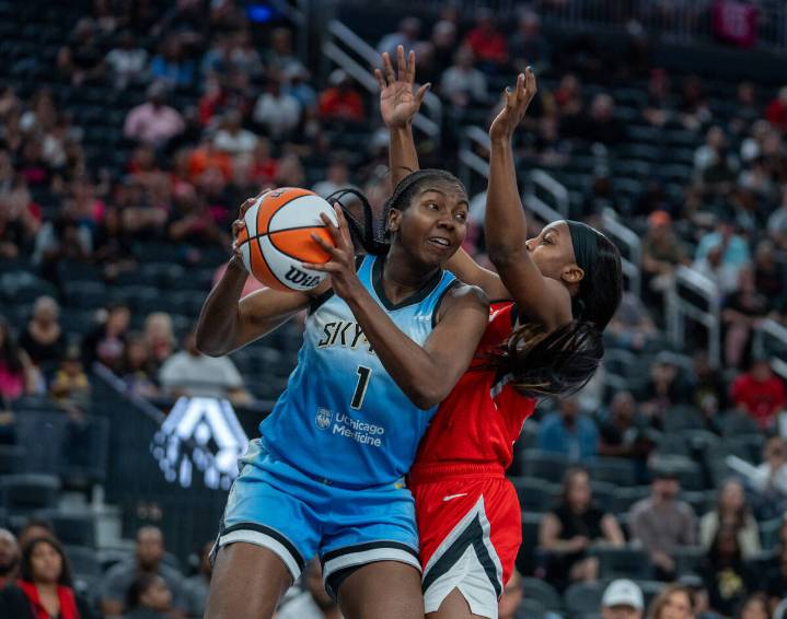 Las Vegas Aces beat Chicago Sky for 14th straight win
