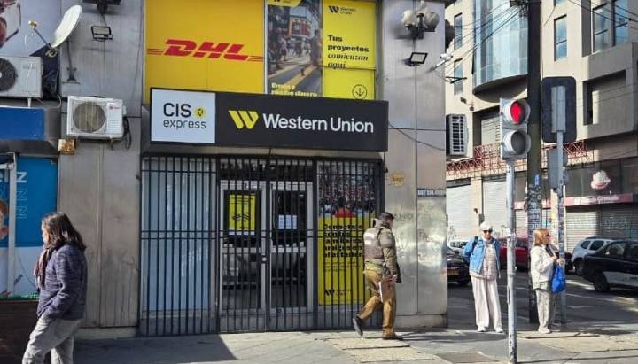 Delincuentes roban $10 millones desde sucursal Western Union en Valparaíso