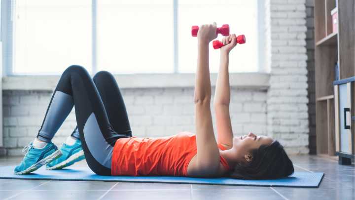 An expert trainer says these are the three dumbbell moves beginners should start with to build full