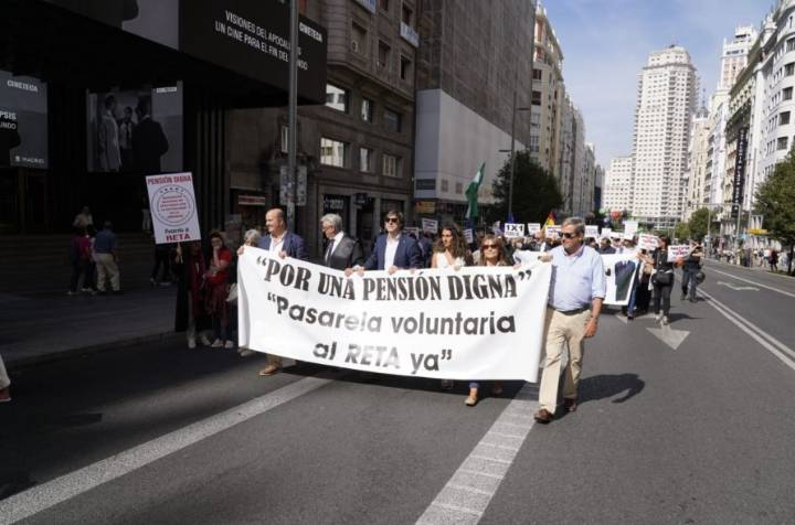 Reclamación masiva en Madrid por parte de abogados y procuradores para entrar al RETA con condiciones favorables