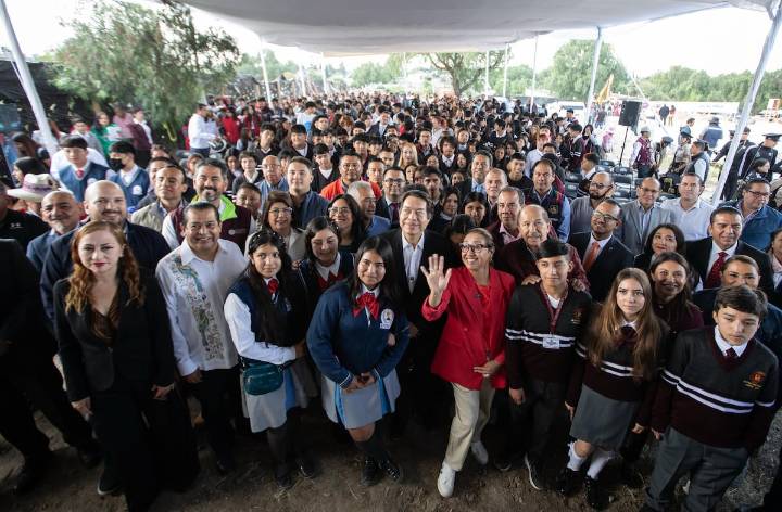 SEP coloca primera piedra de CBTIS 295 en Ecatepec, beneficiará 18 mil jóvenes