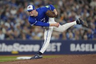 Deadspin | Daulton Varsho blasts grand slam as Jays upend Red Sox
