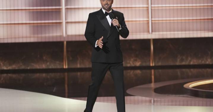 Emmys host Nate Bargatze jokes about the television industry, devises gag to keep speeches short