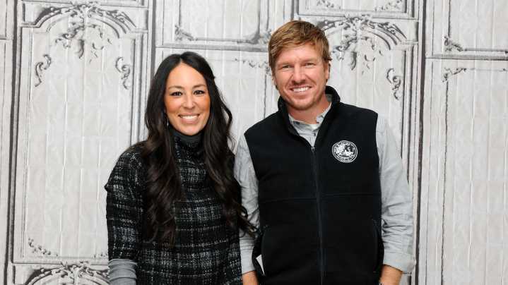 This Tree Could Be A Giveaway That Chip And Joanna Gaines Remodeled Your House
