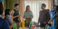 Una viuda chilena y un repartidor venezolano: el trailer de la nueva serie de Prime Video