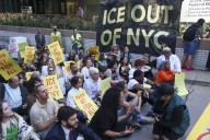 Nueva York protesta contra políticas migratorias de Trump y para exigir la paz en Gaza