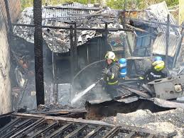 Devastador incendio en el barrio Bachué de Pasto deja en ruinas una casa y una bodega