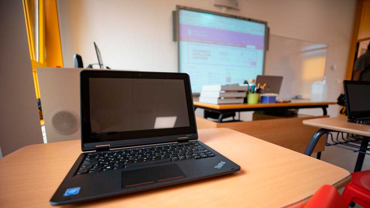 Hasta quinto de primaria, sin uso individual de tecnología en Galicia