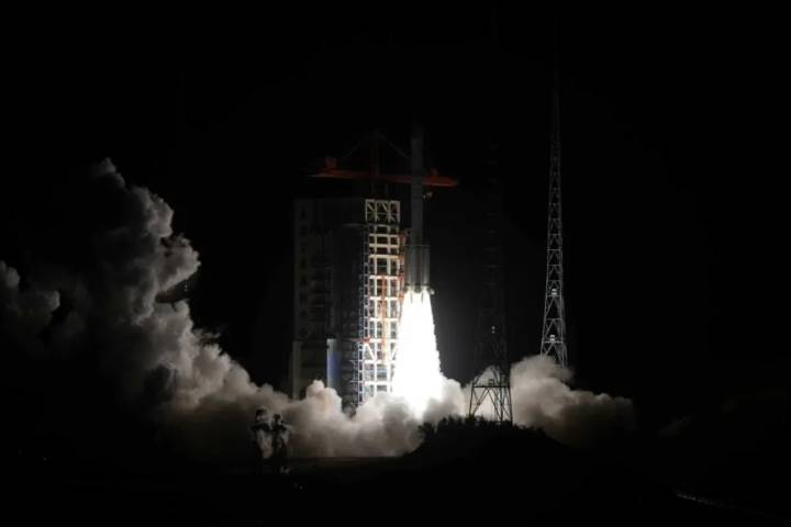 China launches new set of Yaogan-40 satellites into polar orbit