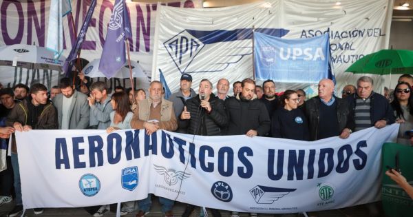 Gremios convocan asambleas en 21 aeropuertos y denuncian a ANAC
