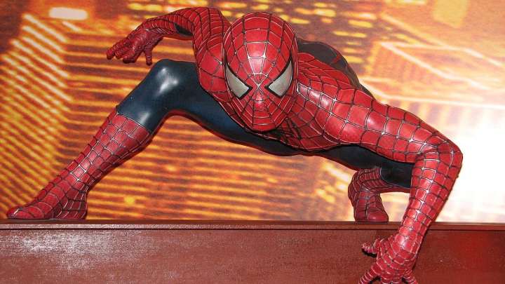 ¡Alarma en Hollywood! Tom Holland se lesiona en el set de Spider
