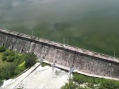 Autoridades activan evacuaciones por riesgo de desbordamiento de la presa Centenario, en Querétaro