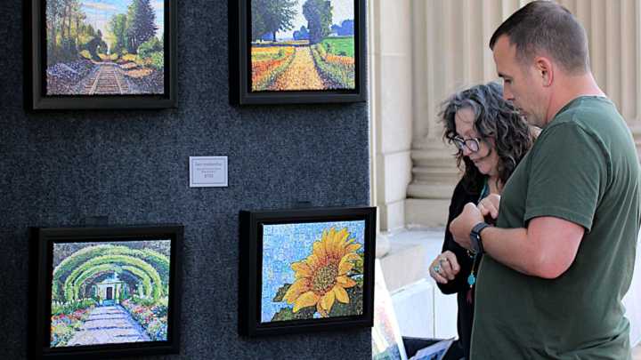 Final Elkhart Art Walk of the season