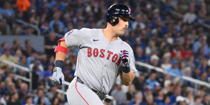 Nathaniel Lowe leads Red Sox to big win over Blue Jays