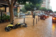 El temporal que azota Ibiza y Formentera deja dos personas heridas de gravedad por caídas sufridas en la calle