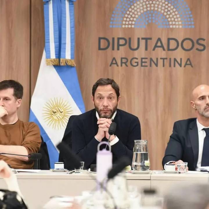 La oposición en Diputados cita a Karina Milei por el caso $LIBRA y amenaza con pedir la fuerza pública si no asiste
