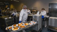 La cocina del HULA preparará 70 kilos de pulpo para el San Froilán