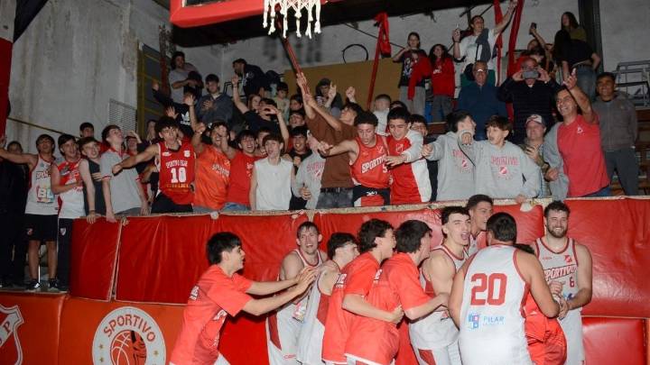 Festejo Rojo en el clásico con pantalla nacional de Pilar