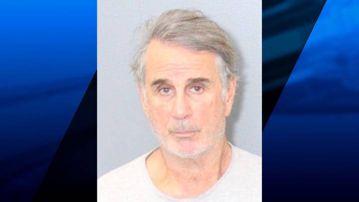 Man arrested after allegedly threatening to bring gun to hospital, Oak Bluffs Police say
