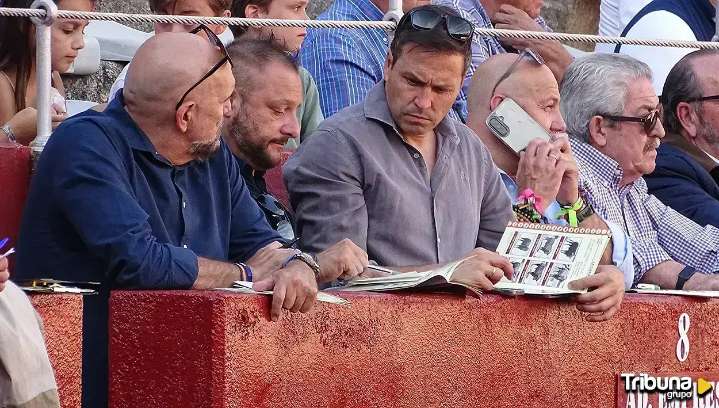 Galería de imágenes: Así estaban los tendidos de La Glorieta durante el desenjaule y la clase práctica