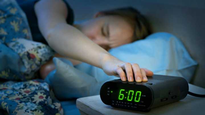 Are Alarm Clocks Hurting Your Heart Health? Neurologist Reveals The Best Way To Wake Up