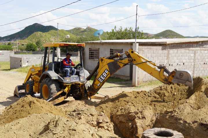 Arranca Municipio instalación de alcantarillado sanitario en Las Norias