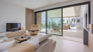9 Sliding Glass Door Window Treatment Ideas To Instantly Make Your Room Look Bigger