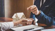 Ni a los 25 ni a los 28: ésta es la mejor edad para pedir (y que te den) una hipoteca, según una economista