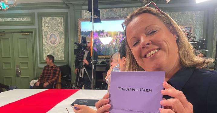 Warwickshire woman 'very proud' after second-place finish on Four in a Bed
