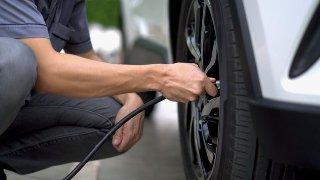 Conoce las mejores medidas para cuidar los neumáticos y prevenir su desgaste
