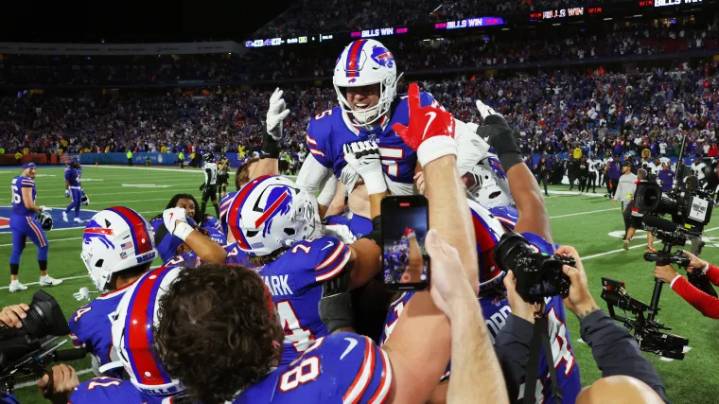 Bills' Joe Brady proud of 'no blink' mentality in Ravens win