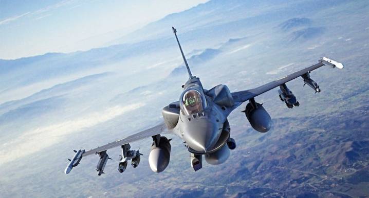 Departamento de Estado de EE.UU aprobó una posible venta de 12 aviones F