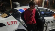 Vio el robo por las cámaras de seguridad y atrapó al ladrón
