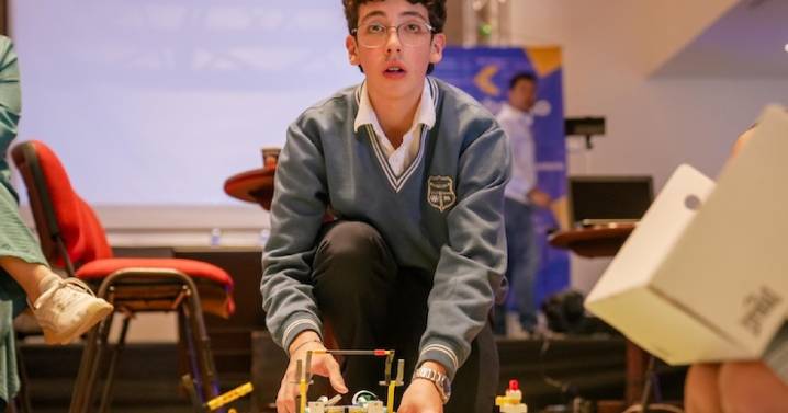 Estudiantes de colegios públicos se benefician con la jornada escolar y comparten experiencias inspiradoras