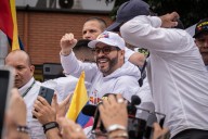 Abelardo de la Espriella le compite a Daniel Quintero por hacer la campaña más estridente