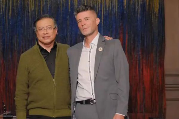 Secretario jurídico de Petro renuncia a su visa de EE.UU. en solidaridad con el presidente