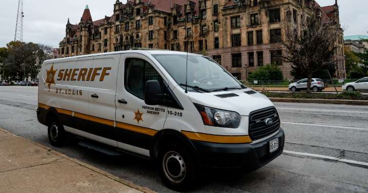 St. Louis sheriff moves to block city-mandated jail detainee medical transportation